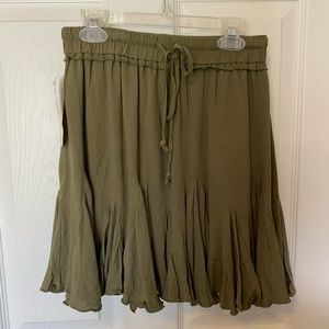Olive mini skirt